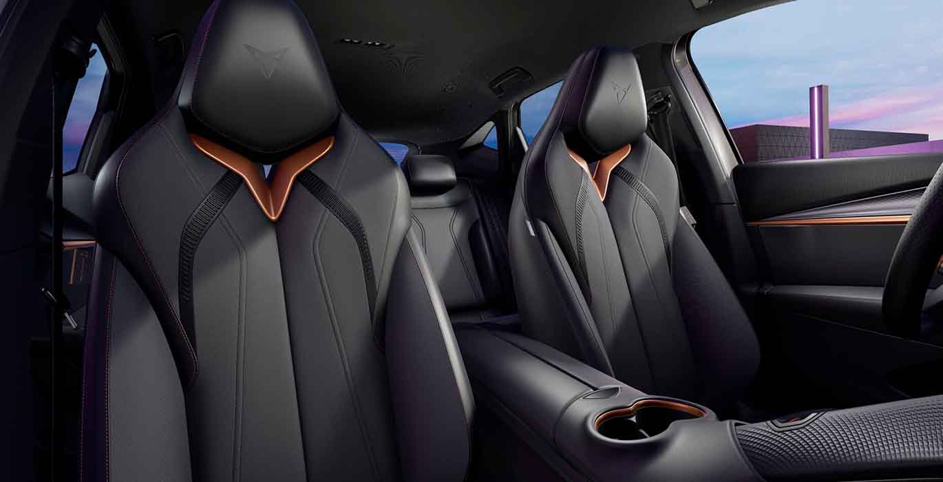 Cupra Tavascan Endurance First Edition interior trasera | Crazy Renting