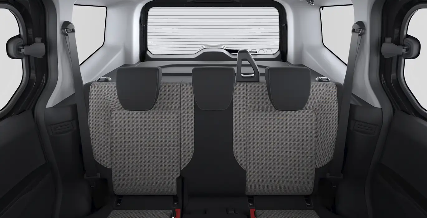 FORD Tourneo Courier Trend 1.0 Ecoboost 125CV M1 interior trasera | Crazy Renting