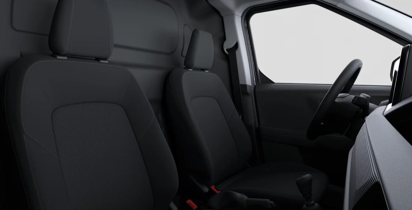 Ford Transit Courier Van Diesel 1.5 100 CV interior trasera | Crazy Renting