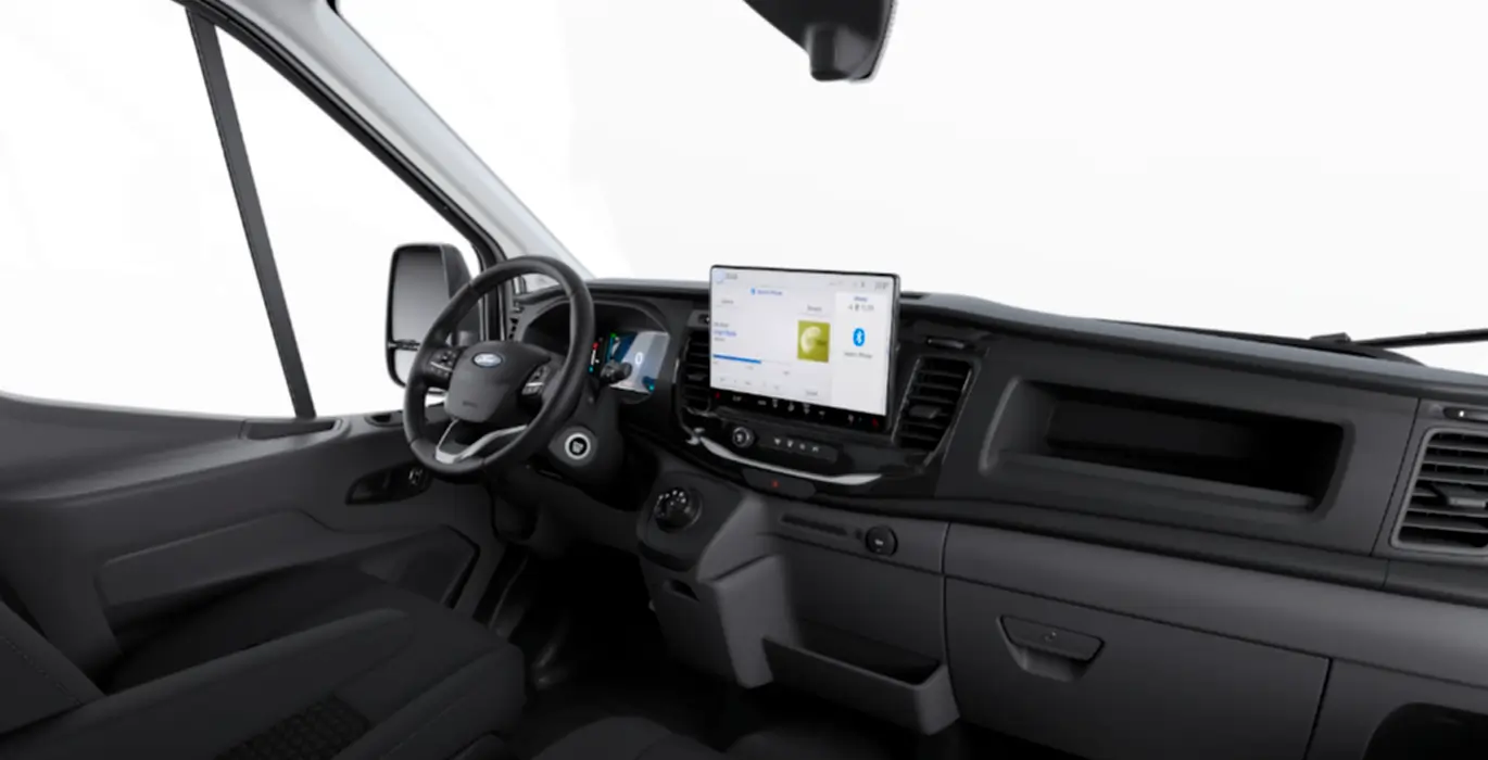 Ford Transit Van 350 L3 BEV Trend 184cv RWD interior delantera | Crazy Renting
