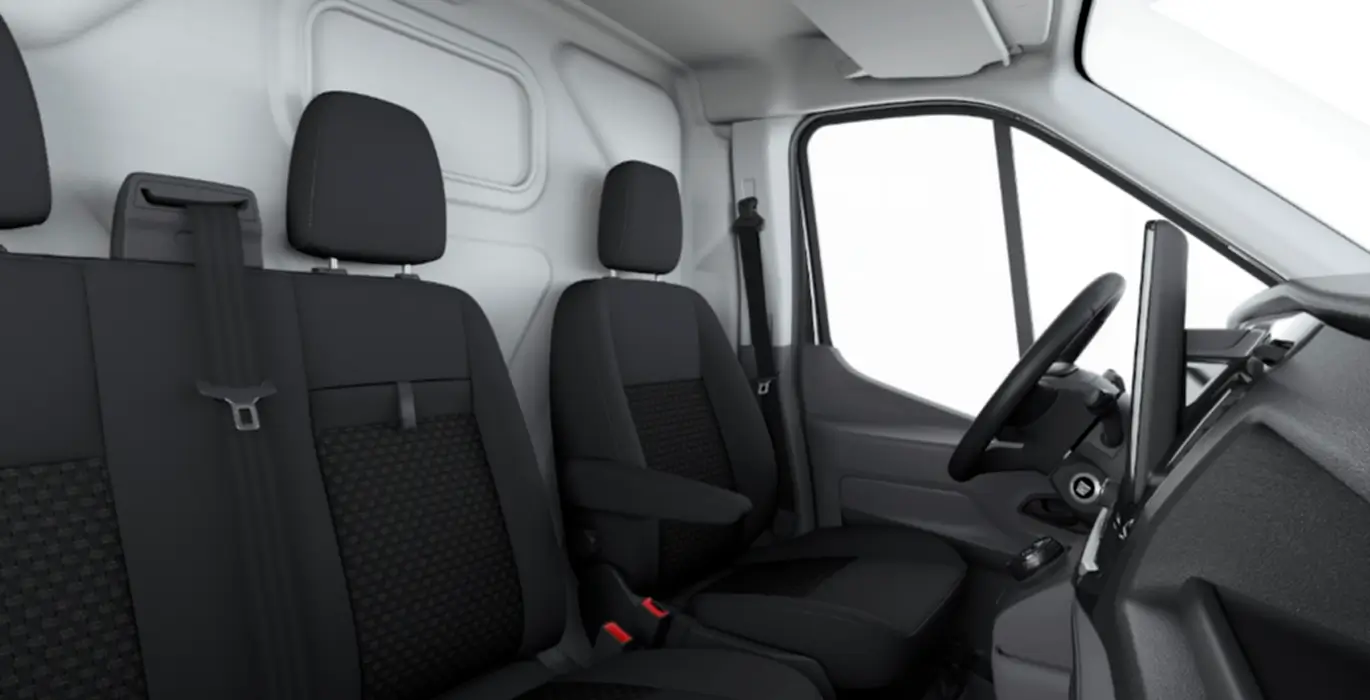Ford Transit Van 350 L3 BEV Trend 184cv RWD interior trasera | Crazy Renting