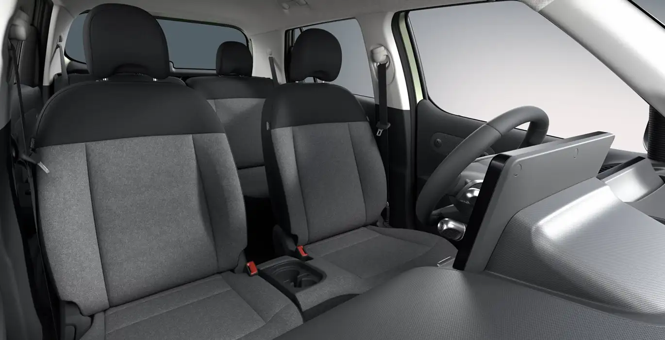 Hyundai Inster 97cv 42kWh Klass interior delantera II | Crazy Renting