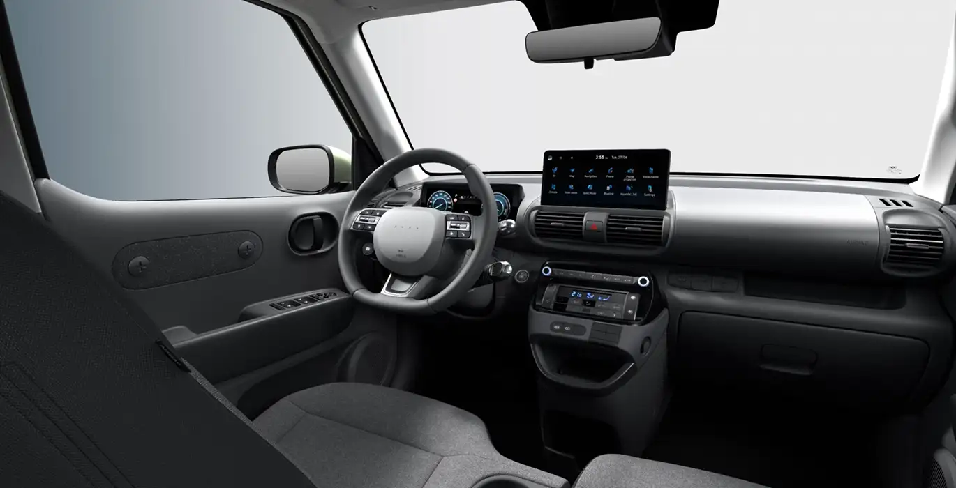 Hyundai Inster 97cv 42kWh Klass interior delantera | Crazy Renting