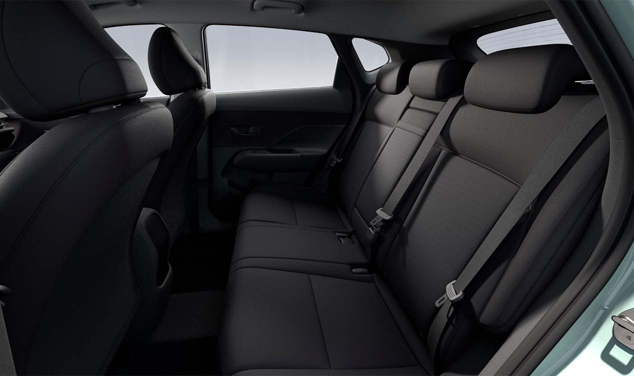 Hyundai Kona Maxx 1.0T 100cv 4 Hyundai Kona HEV GDI 1.6 141CV DT Maxx interior trasera | Crazy Renting