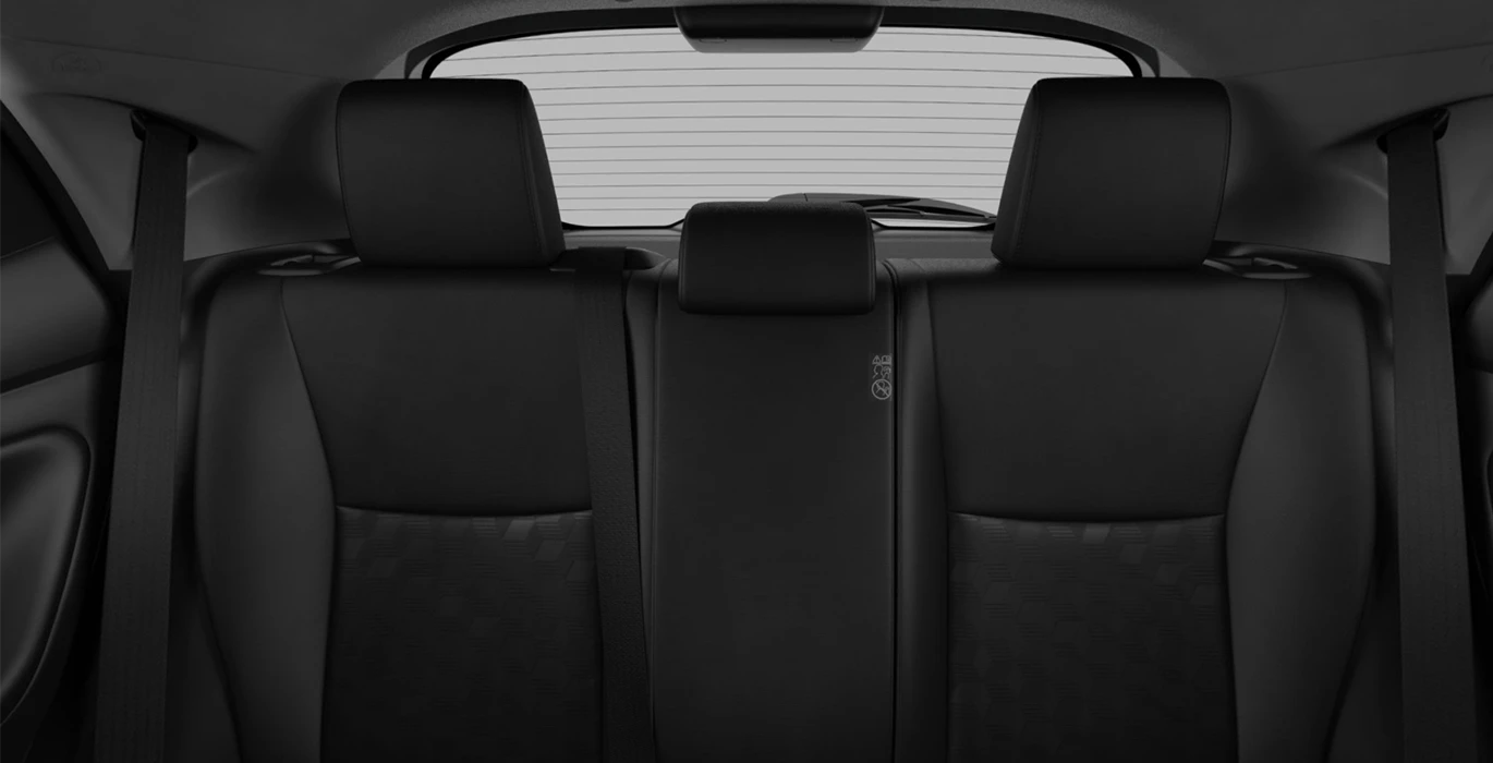 Mazda 2 Hybrid 1.5 116CV CVT AT Centre Line interior trasera | Crazy Renting