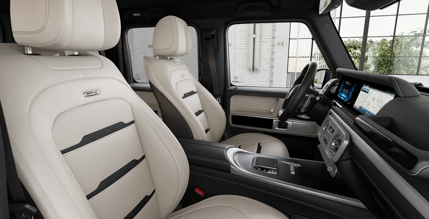 Mercedes AMG G 63 interior delantera II | Crazy Renting