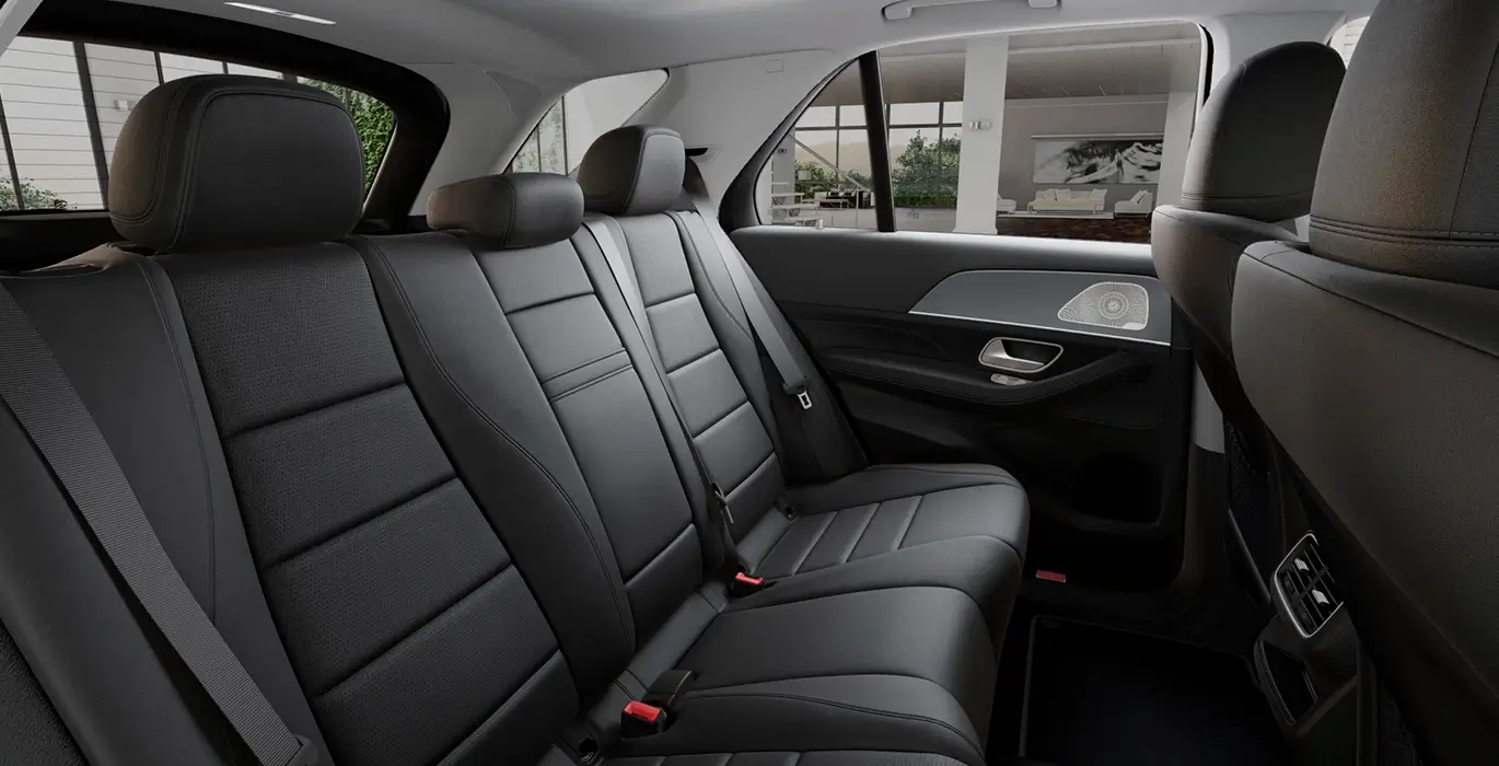 Mercedes Benz GLE 300d 4MATIC interior trasera | Crazy Renting