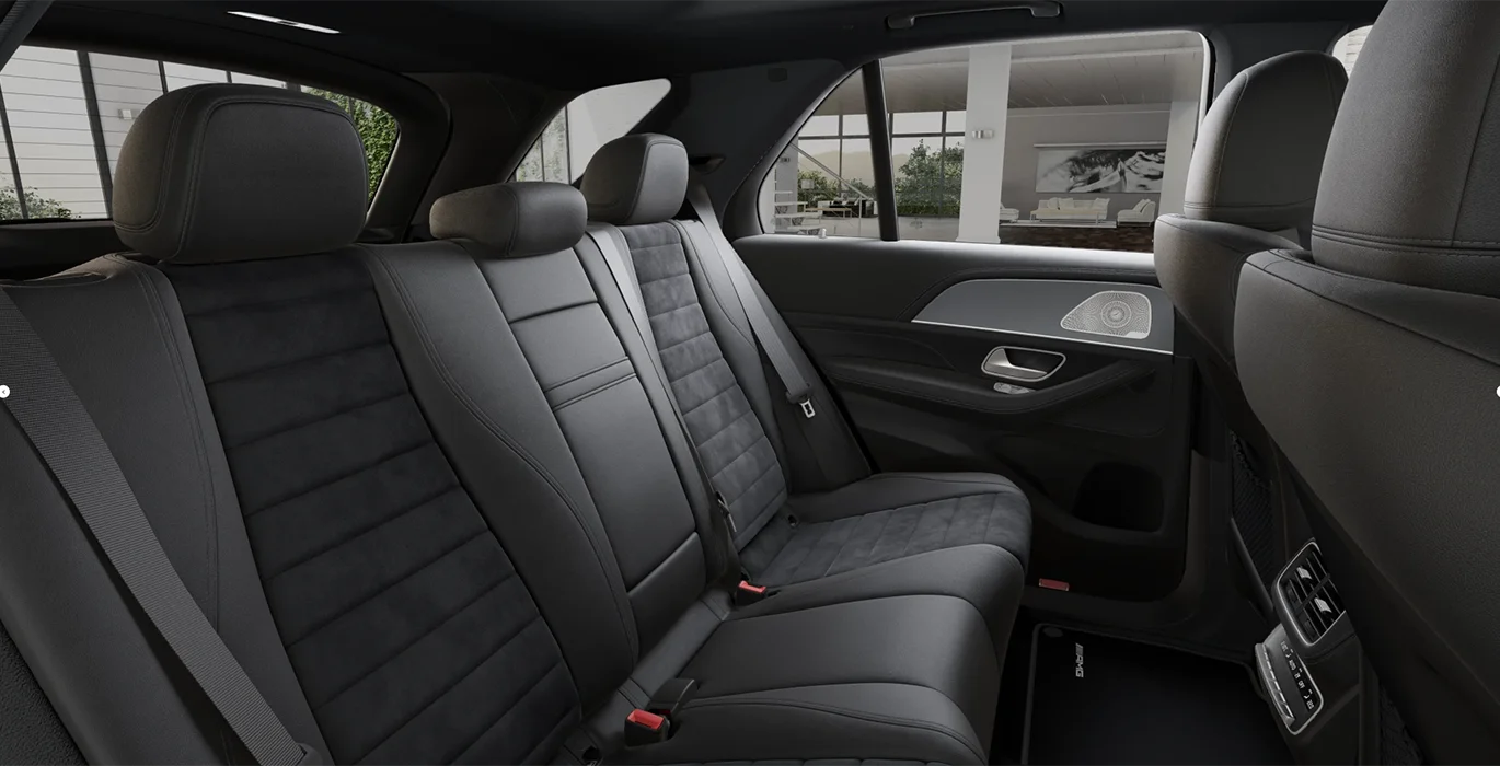 Mercedes Benz GLE 350de Tecnologia Hibrida EQ interior trasera | Crazy Renting