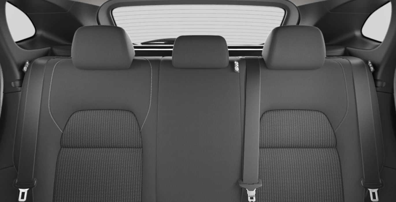 Nissan Qashqai e POWER Gen3 140kW 190CV Acenta interior trasera | Crazy Renting