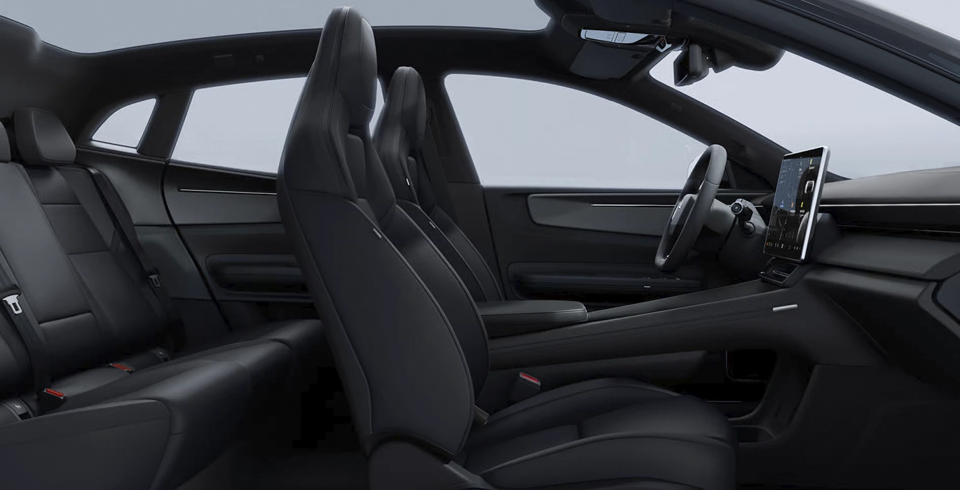 POLESTAR 4 Long Range Single 200kW interior trasera | Crazy Renting
