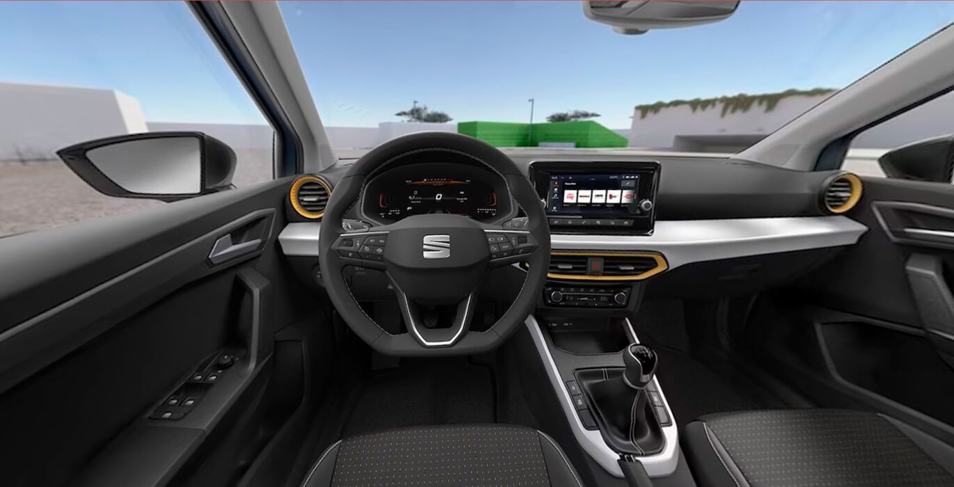 SEAT Arona 1.0 TSI Style XL interior delantera | Crazy Renting