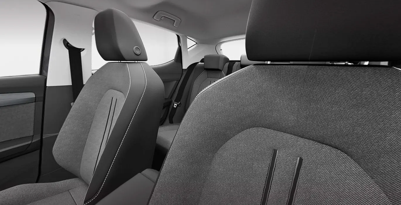 Seat León 2.0 TDI CR St&Stp XL Fleet Pack 6 Seat Leon 5P 2.0 TDI StartStop Style XL interior trasera | Crazy Renting