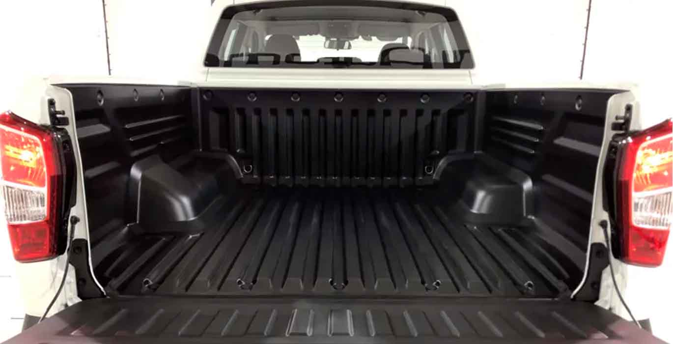 SsangYong Musso Sports D22 DTR Pro 4X4 MT maletero | Crazy Renting