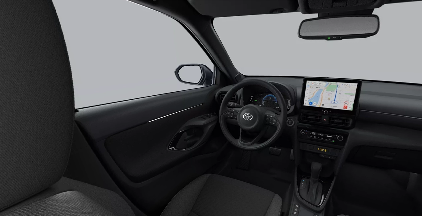 TOYOTA Yaris Cross 130H e CVT 5P ACTIVE PLUS interior delantera | Crazy Renting