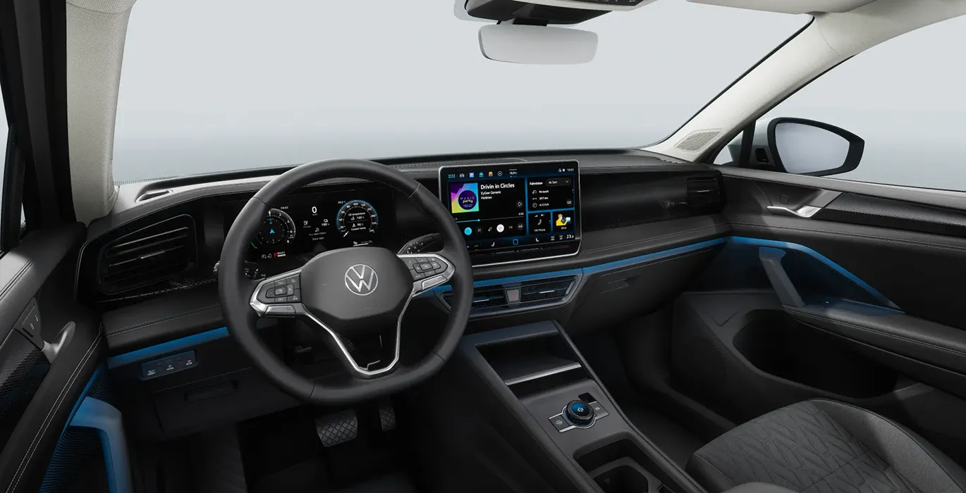 Volkswagen Tiguán Más 1.5 TSI eHybrid 150kW (204CV) DSG 4 Volkswagen Tiguan Mas 1.5 TSI eHybrid 150kW 204CV DSG interior delantera | Crazy Renting