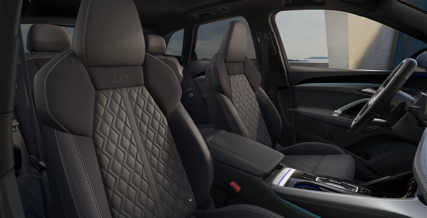 AUDI Q5 SUV S line Edition TDI Quattro S Tronic 5 AUDI Q5 SUV S line Edition TDI Quattro S Tronic interior delantera II | Crazy Renting