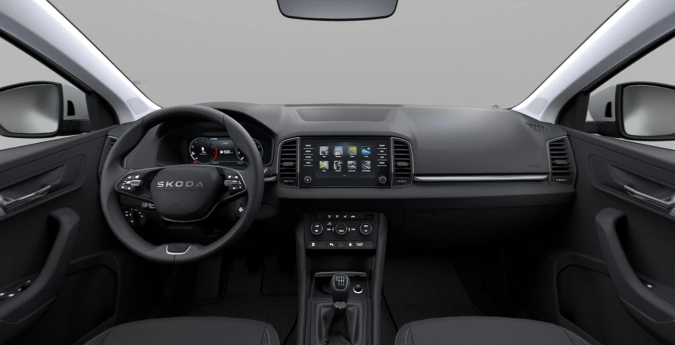 SKODA Karoq Selection 1.0 TSI 85kW 115CV interior delantera | Crazy Renting